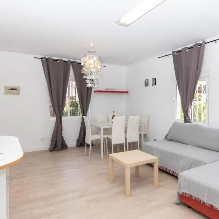 2 Hab Cerca Piscina Toboganes. Wifi Gratis Villa Denia